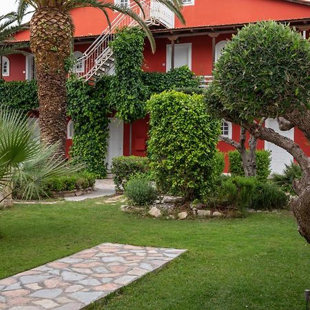 Tropical Studios Laganas Luaran gambar